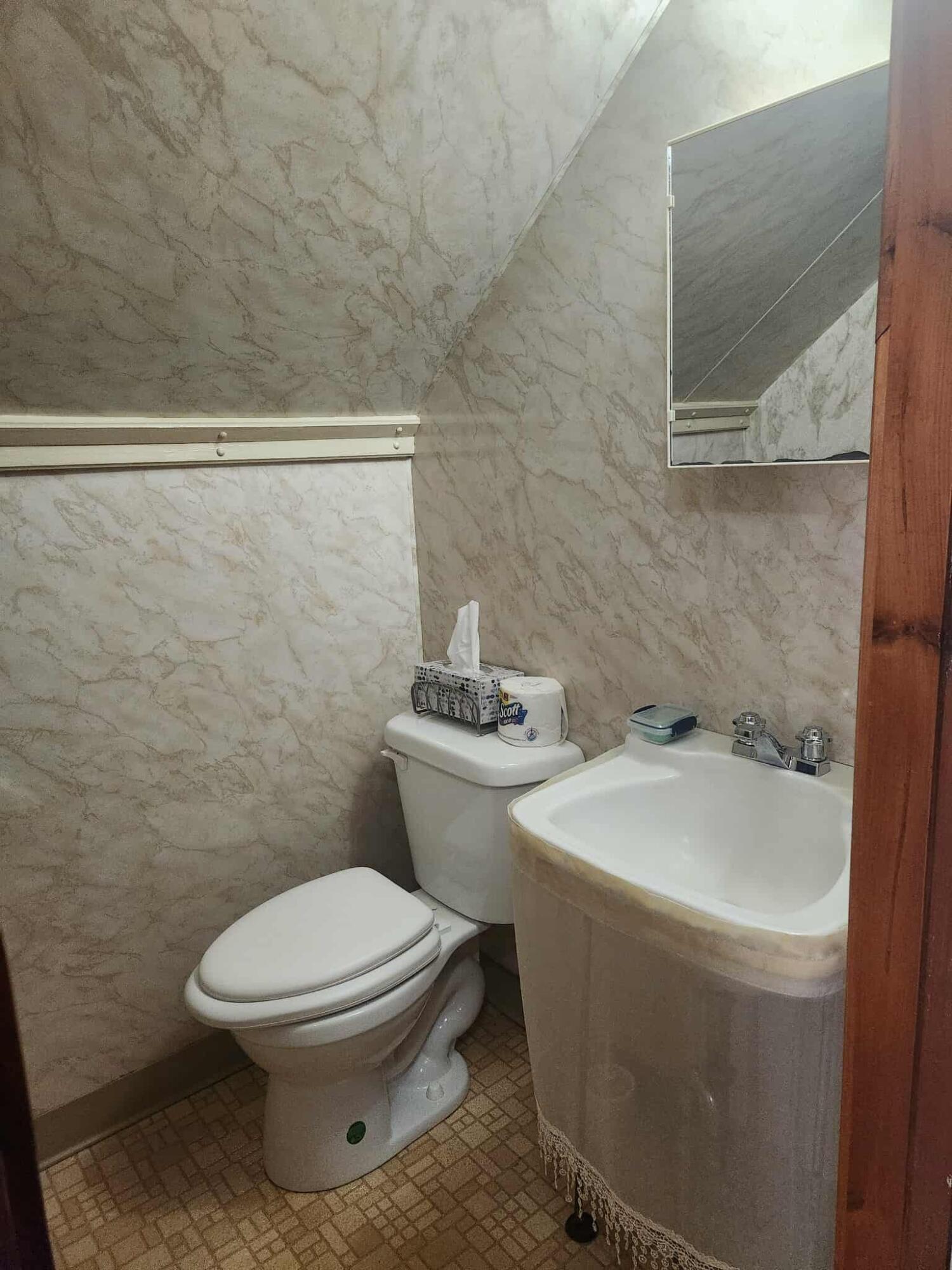 34 Cedar Street East Millinocket, ME 04430 - Photo 23 of 40 2nd floor bath