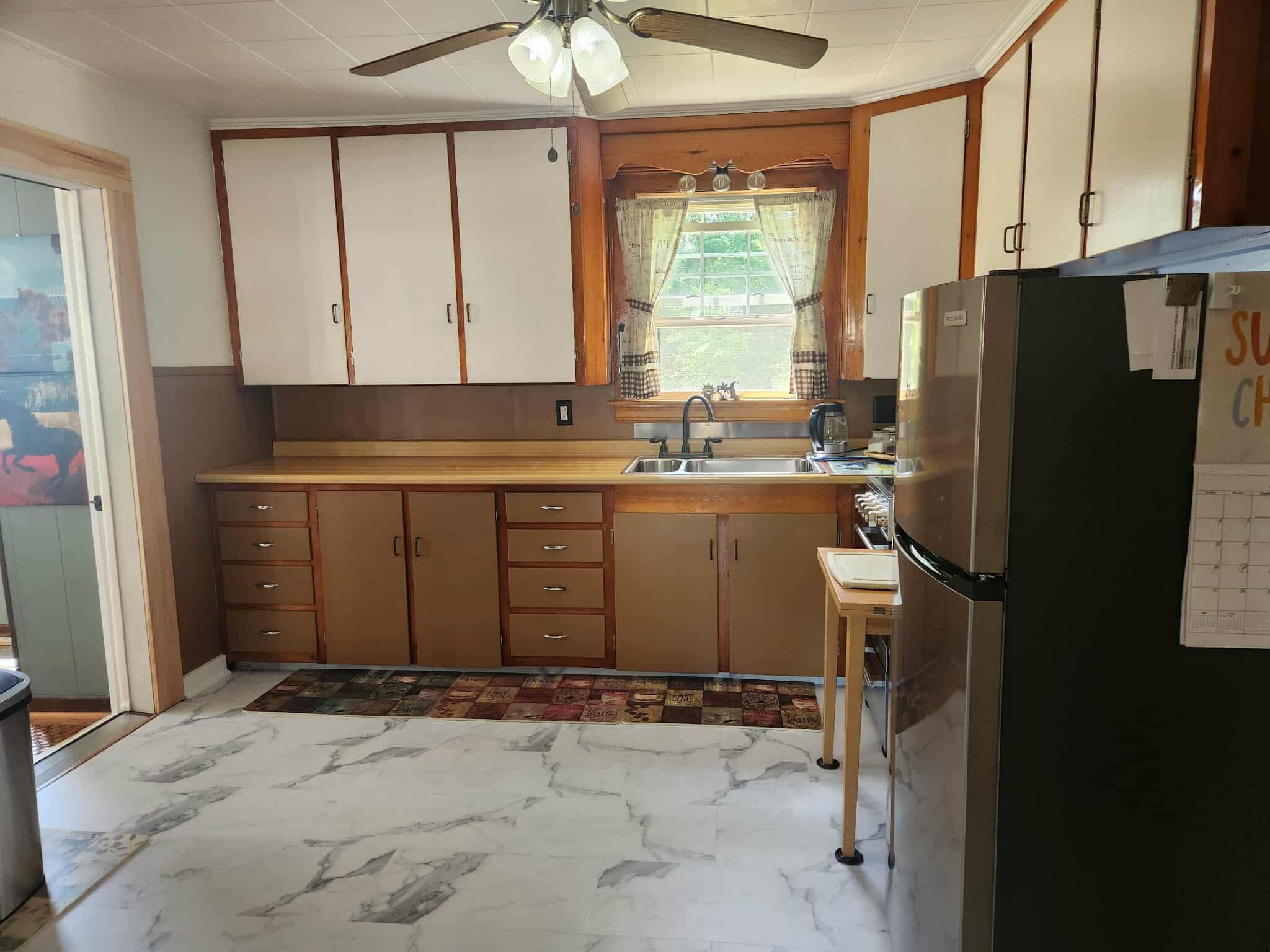 34 Cedar Street East Millinocket, ME 04430 - Photo 3 of 40 520233866_3791046181192881_8855530355296