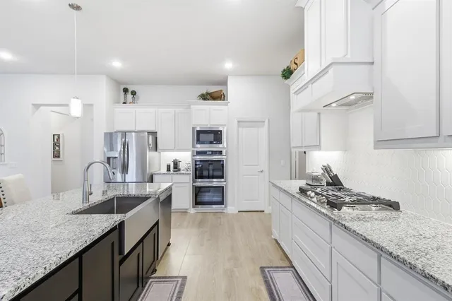 $450,500 | 1125 Cardinal Drive, Midlothian, TX 76065