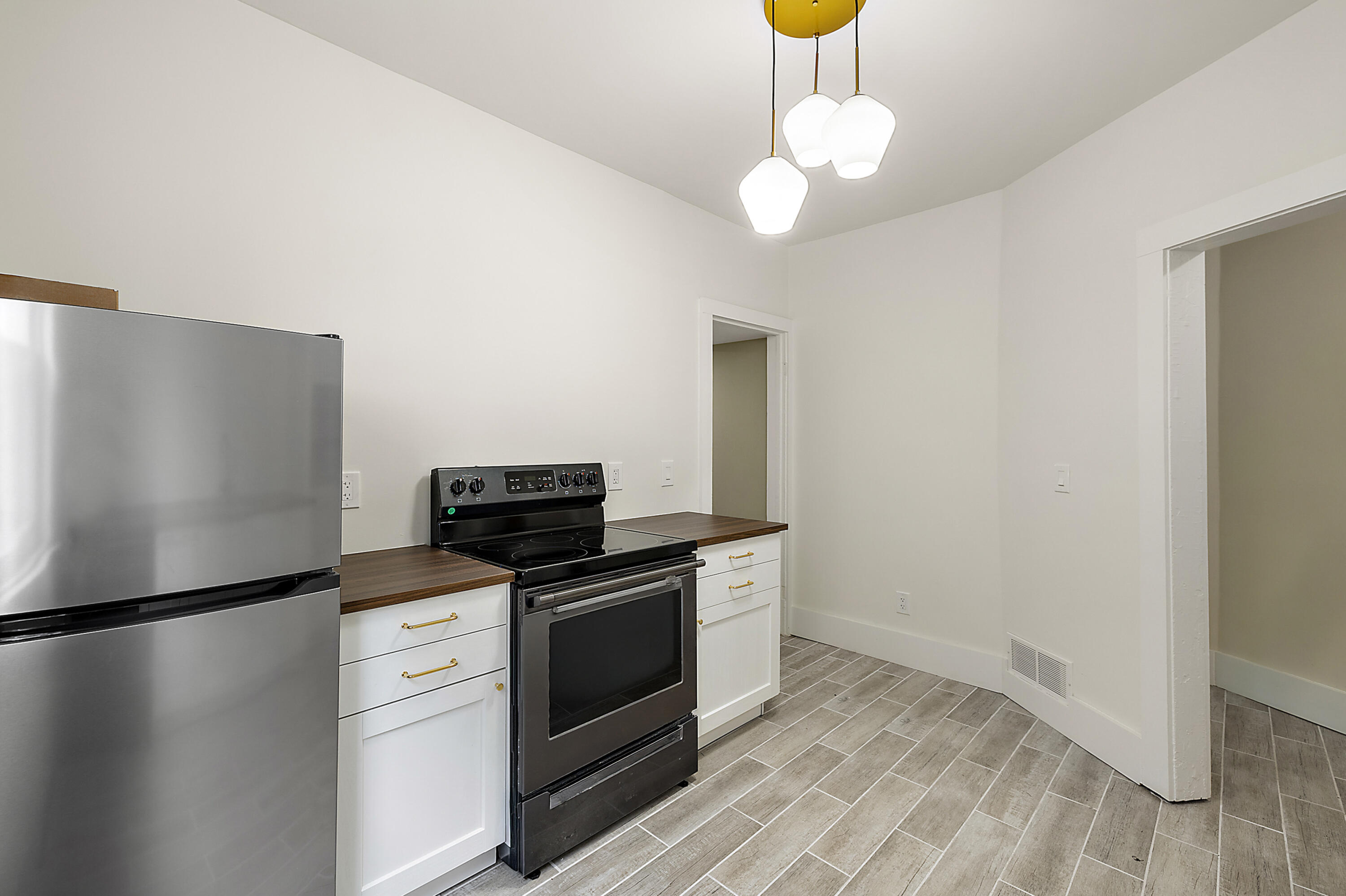 1174 Taylor Street, Unit 1 Detroit, MI 48202 - Photo 13 of 15 IMG_9114