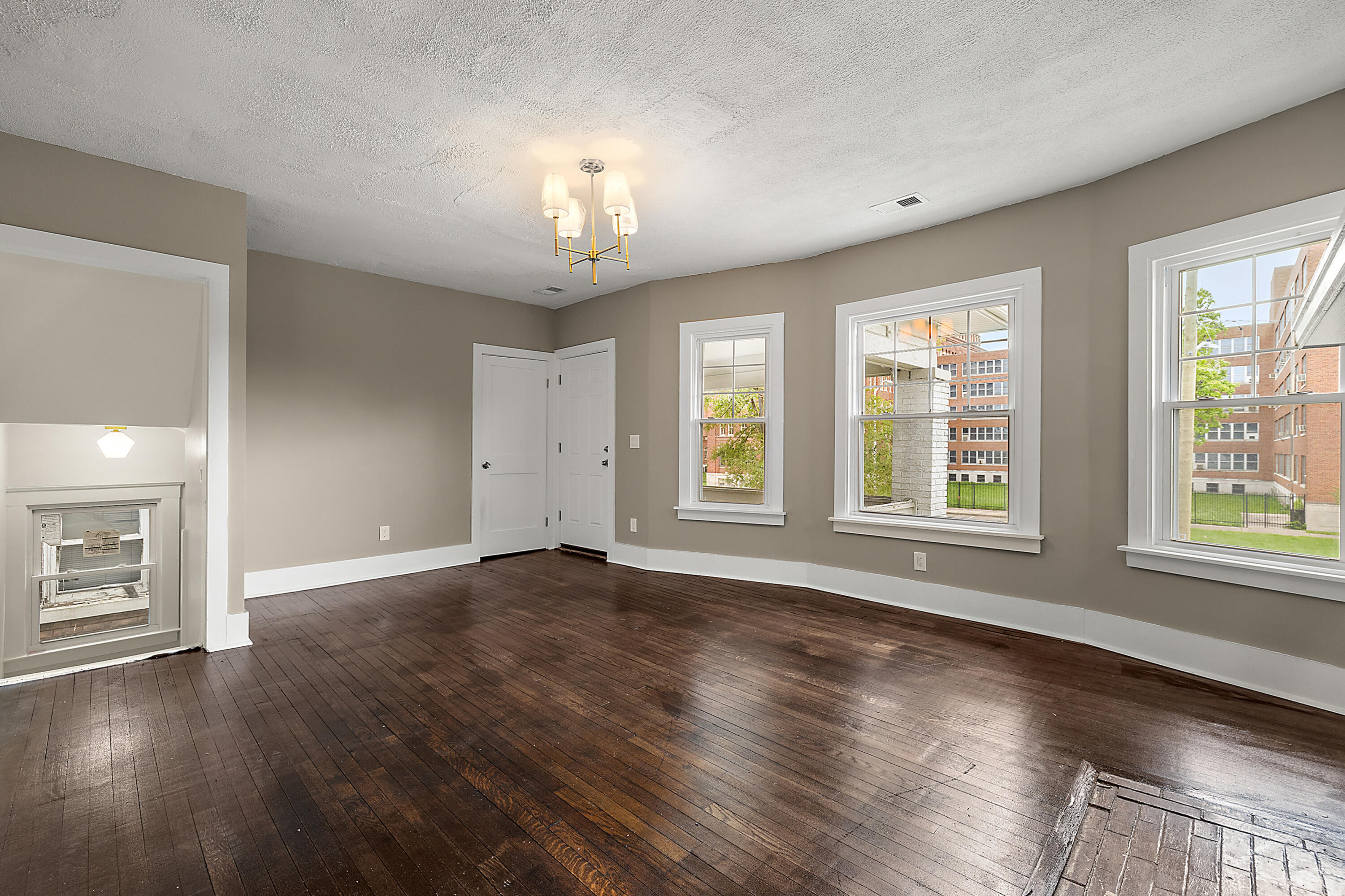 1174 Taylor Street, Unit 1 Detroit, MI 48202 - Photo 7 of 15 IMG_9105