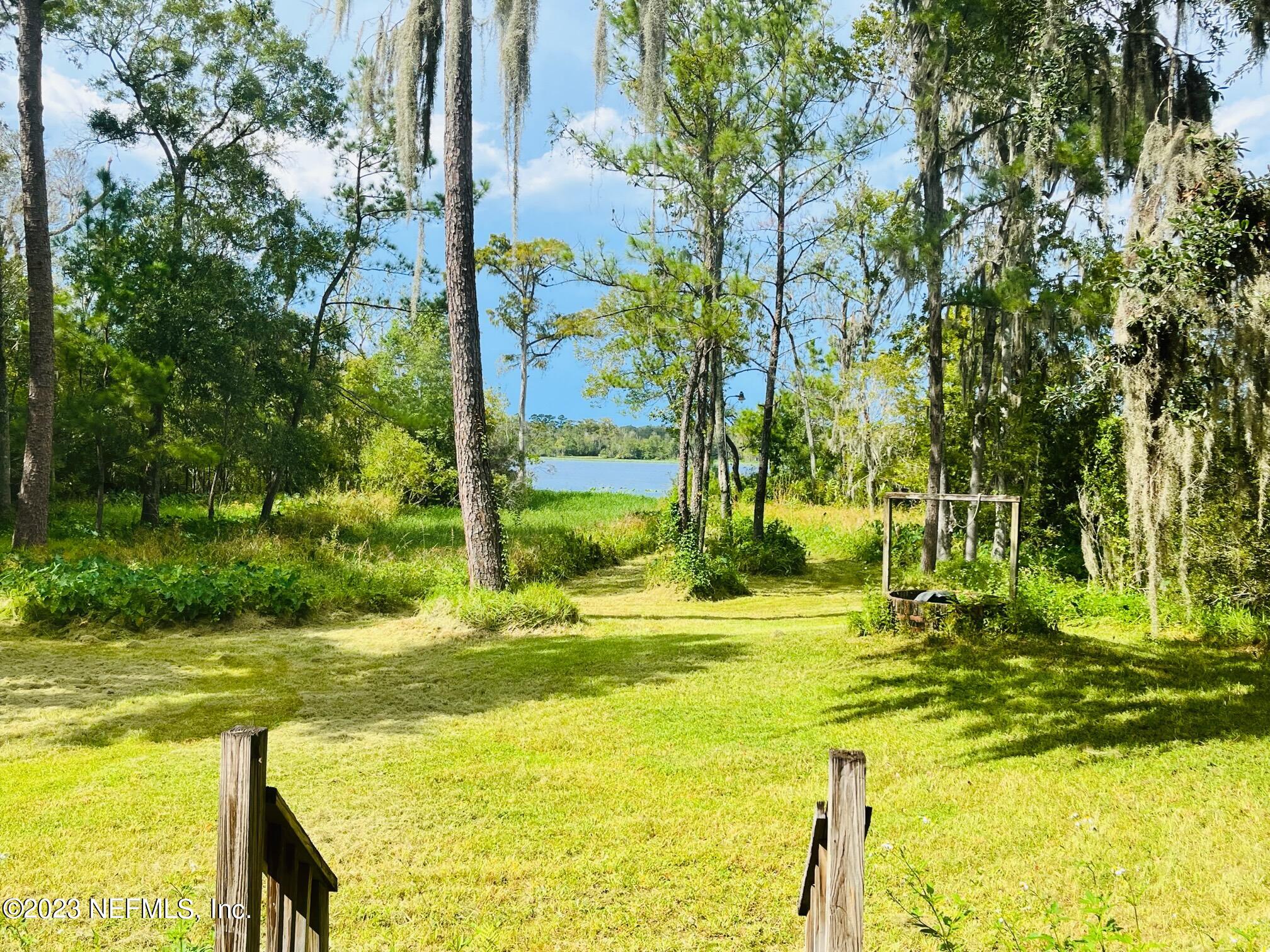 2145 Bishop Estates Road St. Johns, FL 32259 - Photo 4 of 15 IMG_4309