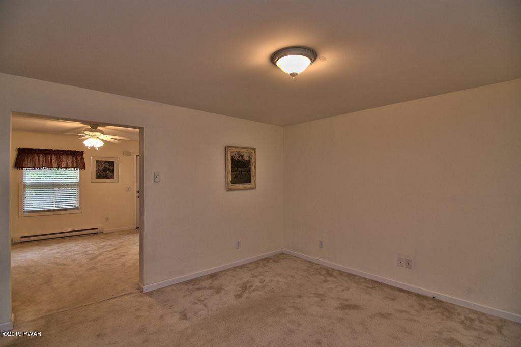 4337 Wedge Road Lake Ariel, PA 18436 - Photo 15 of 48 Living Room