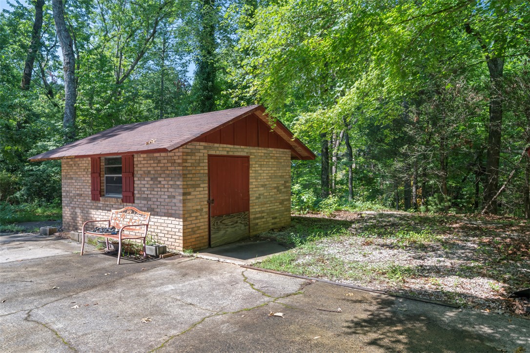 130 Mountain Rest Lake Road Mountain Rest, SC 29664 - Photo 24 of 29 Gallery Image 24