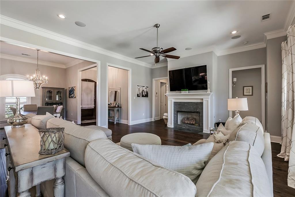 308 Rue St. Emilion Covington, LA 70433 - Photo 5 of 18 Gallery Image 5