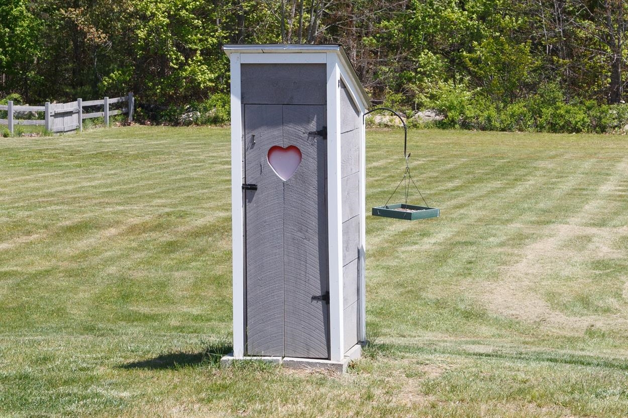 110 Ingalls Road Pittsfield, NH 03263 - Photo 34 of 38