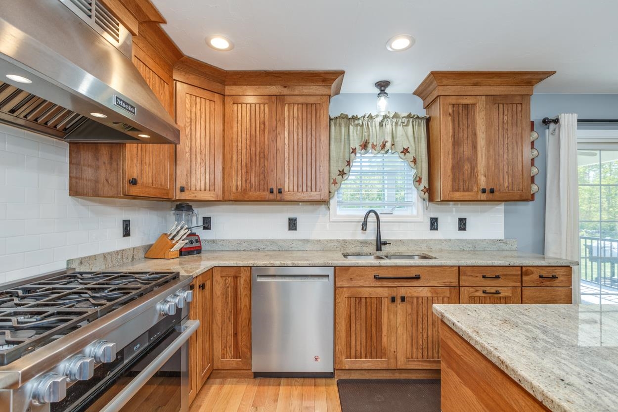 110 Ingalls Road Pittsfield, NH 03263 - Photo 6 of 38