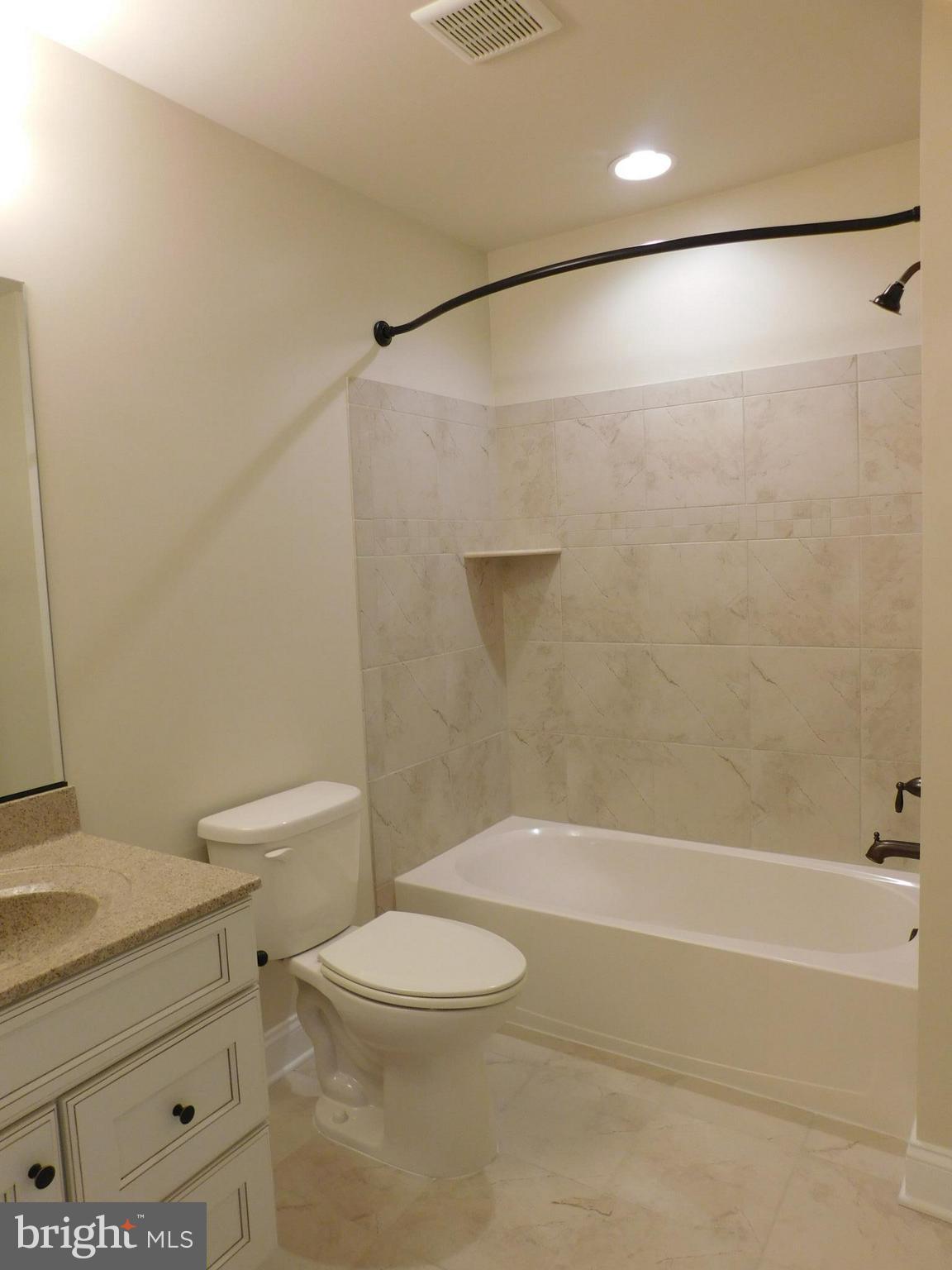 85 Simmons Ridge Road Prince Frederick, MD 20678 - Photo 27 of 64 Upper level hall bath