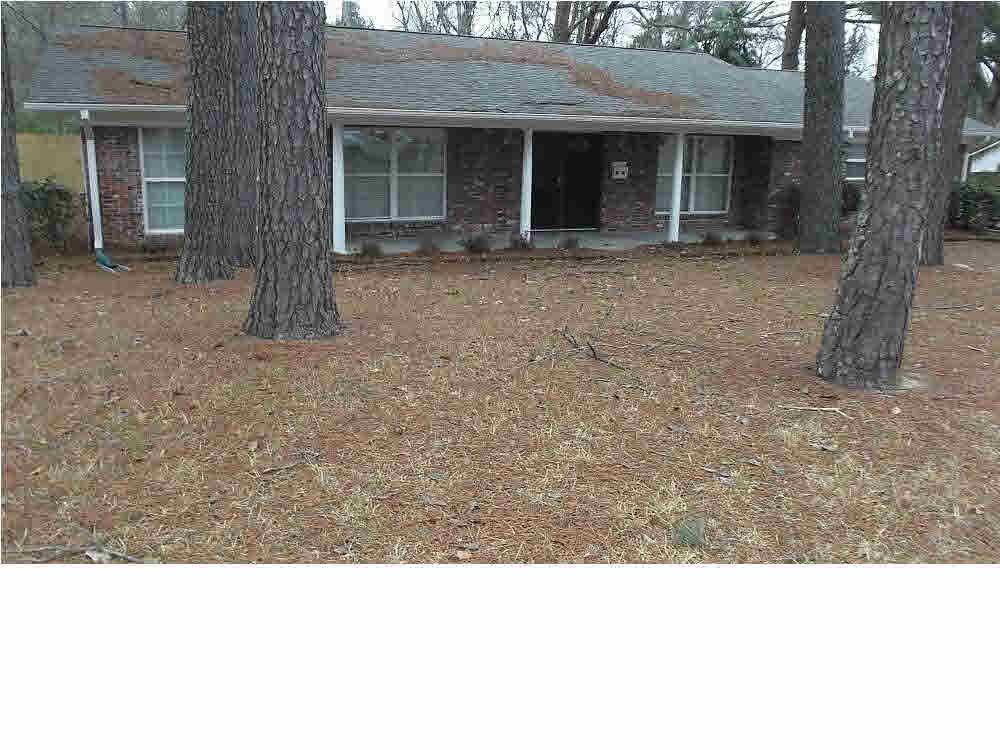 2262 Breckinridge Road Jackson, MS 39204 - Photo 1 of 13 Front