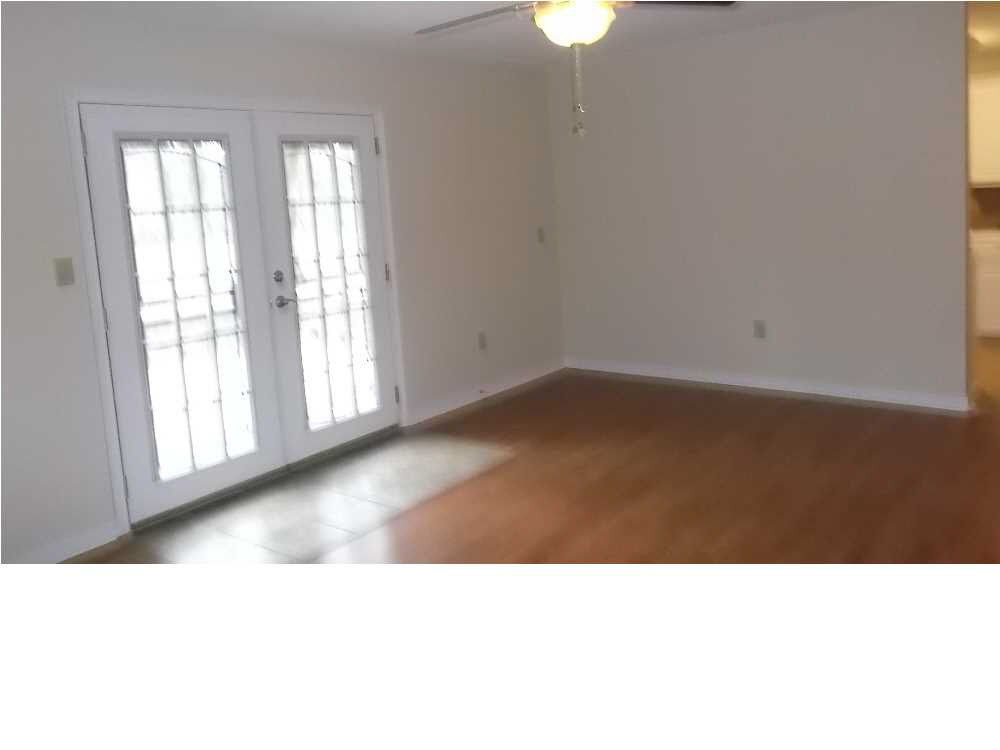 2262 Breckinridge Road Jackson, MS 39204 - Photo 4 of 13 Den