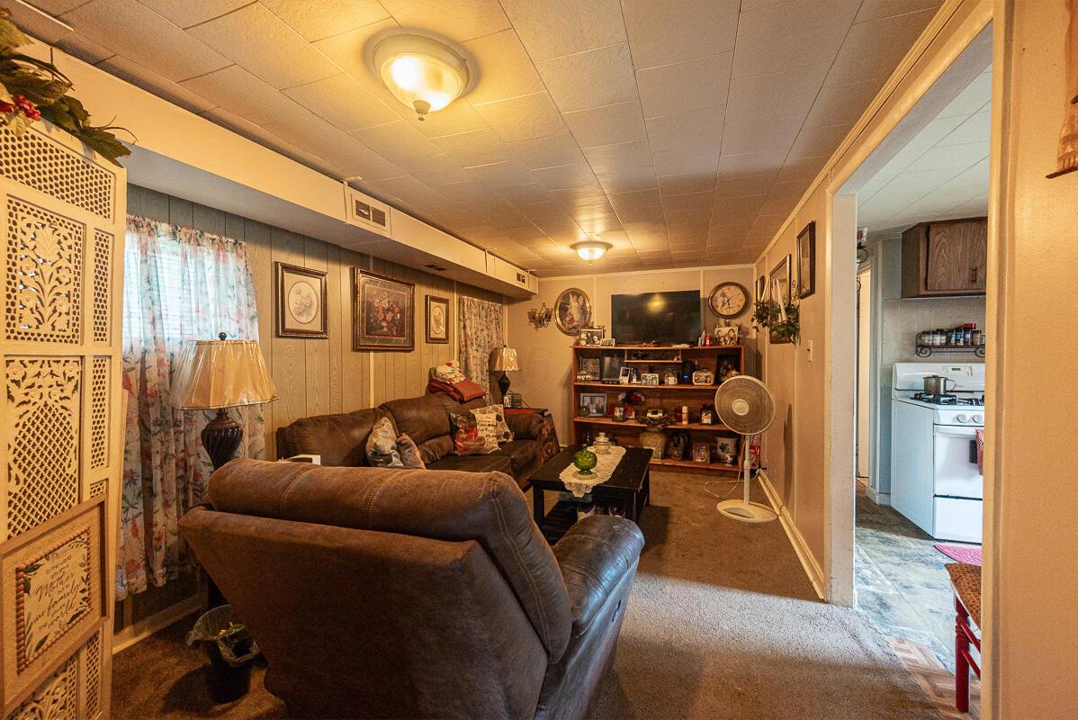 4170 Lake Road London, OH 43140 - Photo 9 of 28 4170 Lake Rd - 08