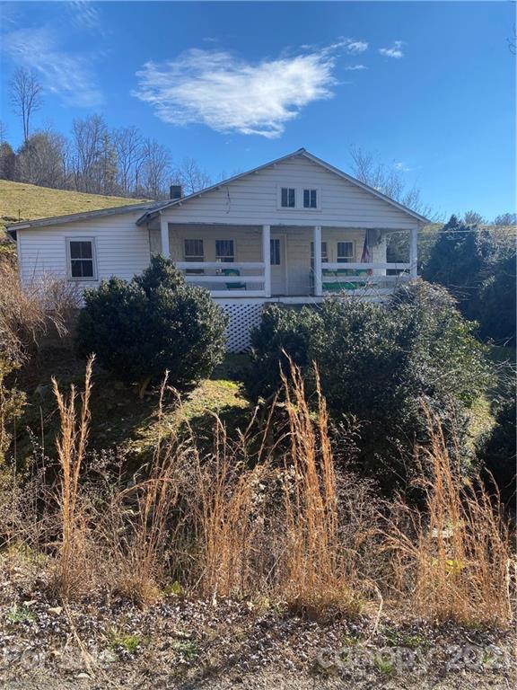 314 Upper Paw Paw Road Marshall, NC 28753 - Photo 3 of 15 Gallery Image 3