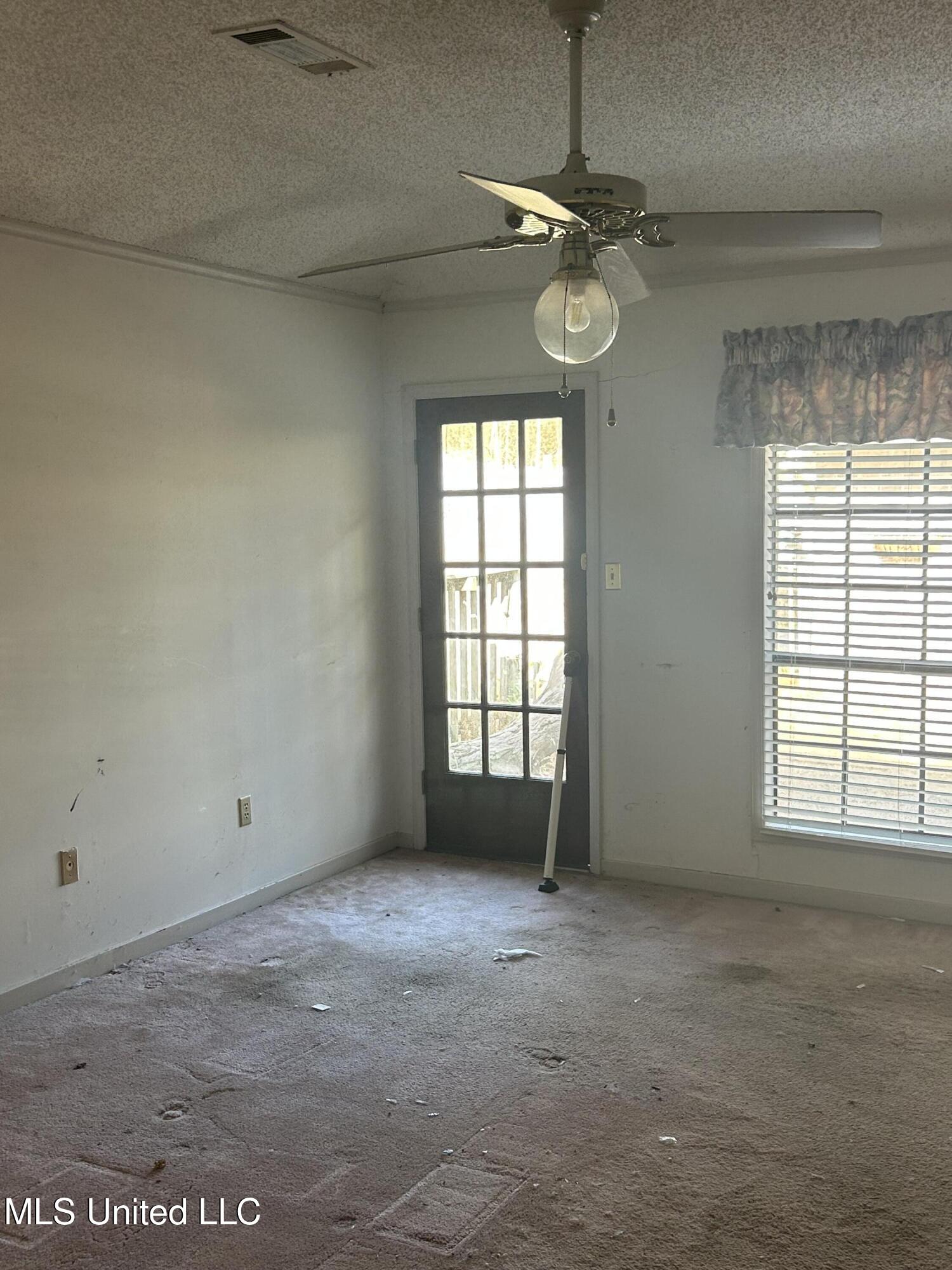 613 Parker Drive Clinton, MS 39056 - Photo 16 of 21 IMG_7316