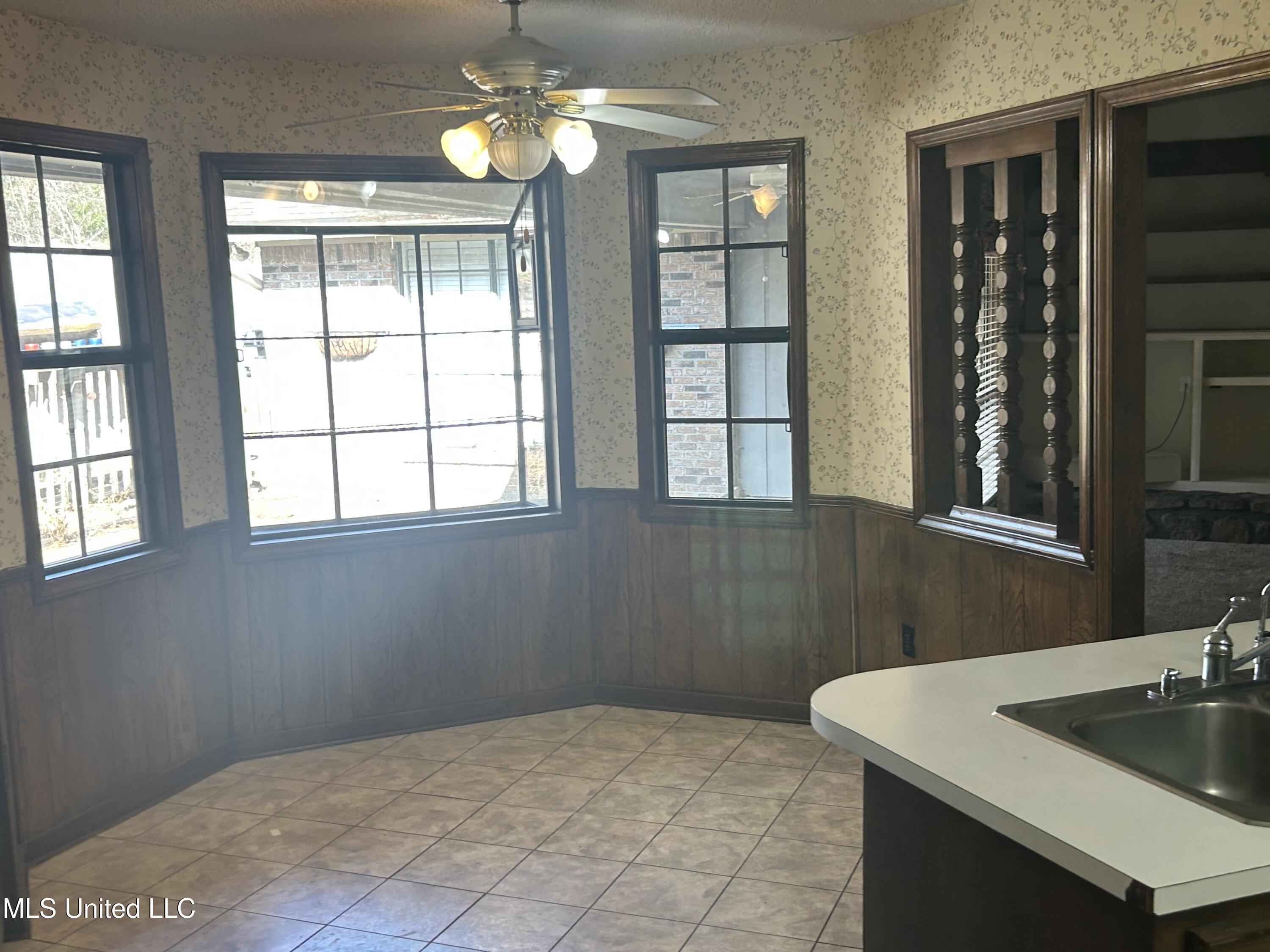 613 Parker Drive Clinton, MS 39056 - Photo 5 of 21 IMG_7320