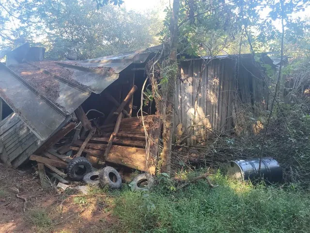 a view of an outdoor space