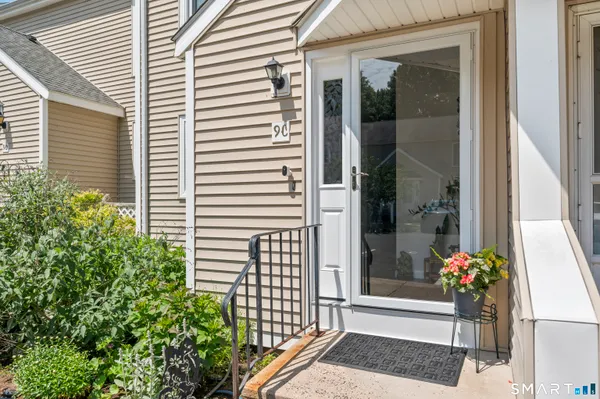 $279,900 | 9 The Hamlet, Unit C C, Enfield, CT 06082