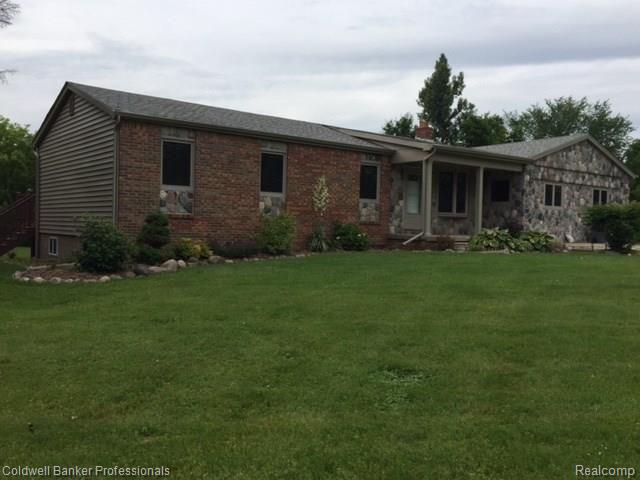 2240 Bullock Road Lapeer, MI 48446 - Photo 1 of 27