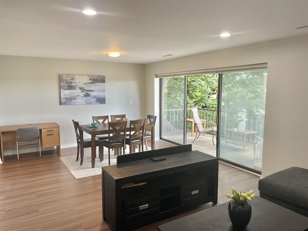 1004 Paradise Road, Unit W3B Swampscott, MA 01907 - Photo 6 of 15 Gallery Image 6