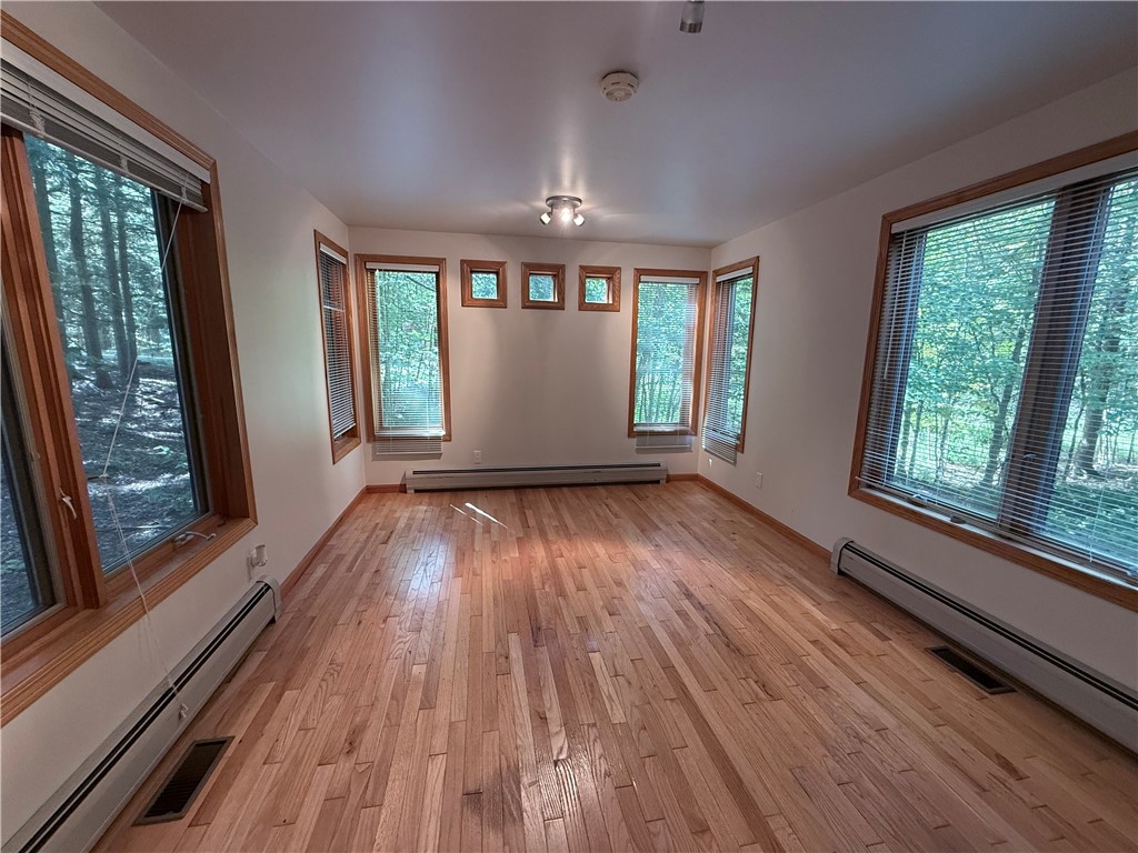 33 Woodstock Road Concord, NY 14069 - Photo 12 of 22