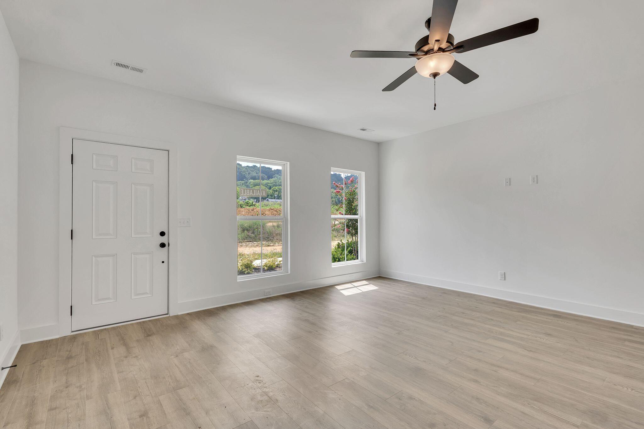 1827 Cotton Way Chattanooga, TN 37404 - Photo 4 of 33 MTN 90 - Fontaine 9