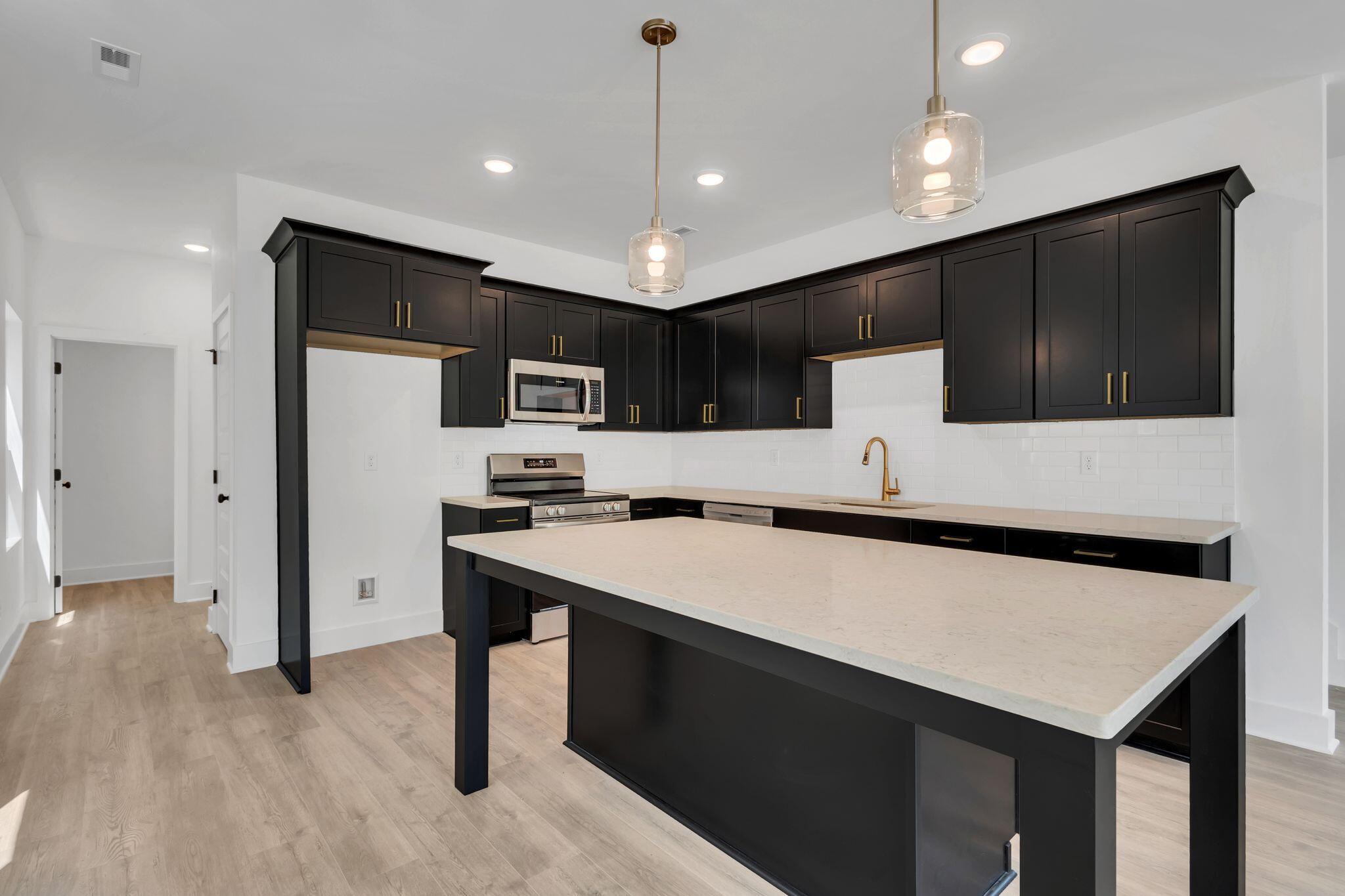 1827 Cotton Way Chattanooga, TN 37404 - Photo 8 of 33 MTN 90 - Fontaine 13