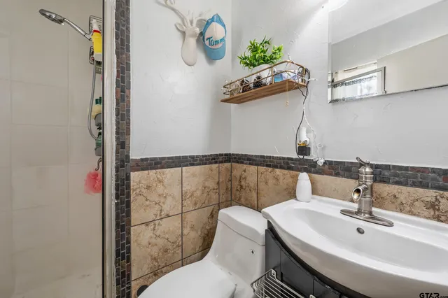 $325,000 | 3020 Meadowlark Lane, Tyler, TX 75701