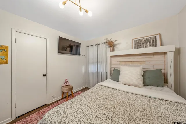 $325,000 | 3020 Meadowlark Lane, Tyler, TX 75701