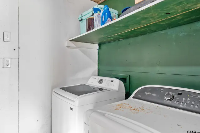 $325,000 | 3020 Meadowlark Lane, Tyler, TX 75701