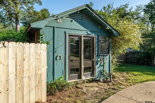 $325,000 | 3020 Meadowlark Lane, Tyler, TX 75701