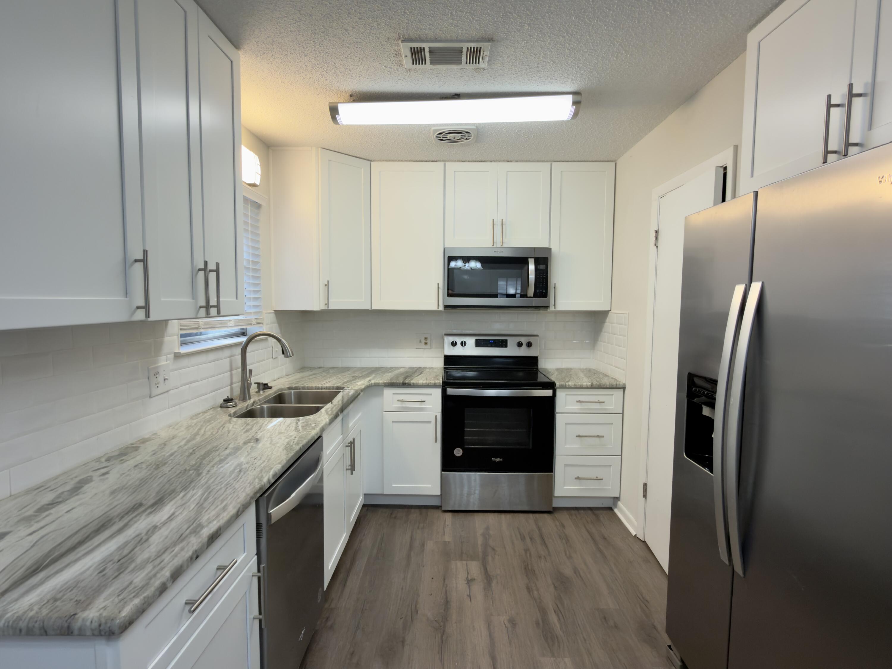 503 Tall Pines Street Crestview, FL 32539 - Photo 4 of 19 IMG_7089