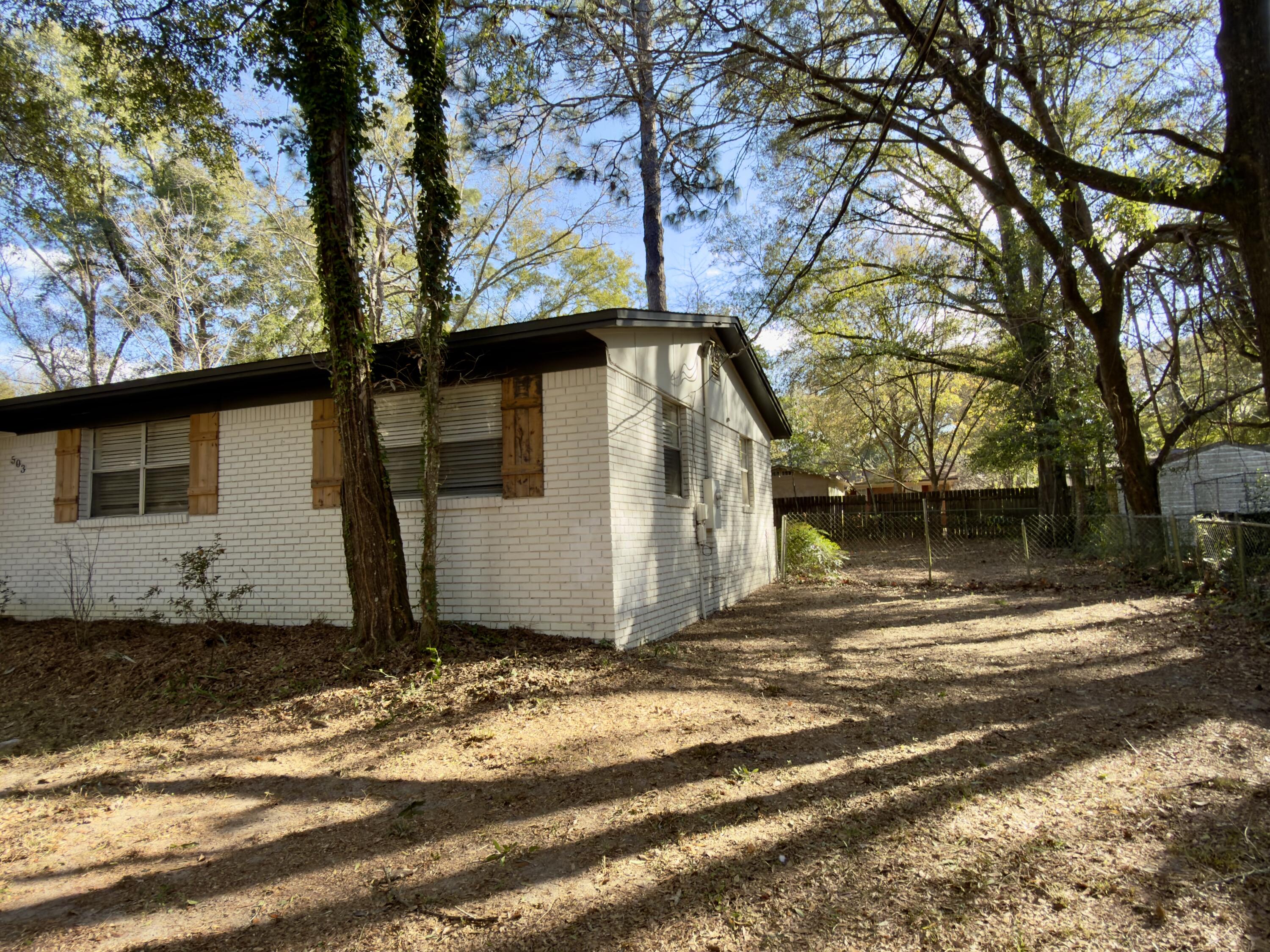 503 Tall Pines Street Crestview, FL 32539 - Photo 7 of 19 IMG_7082