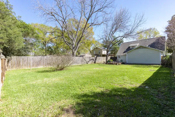 $2,100 | 504 Percival Street, Unit A, Tomball, TX 77375