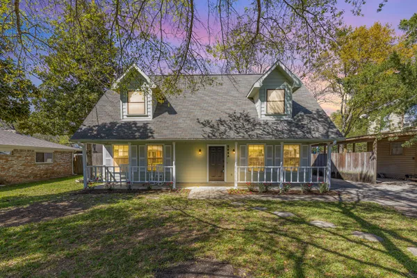 $2,100 | 504 Percival Street, Unit A, Tomball, TX 77375
