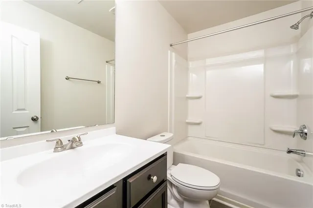 $2,335 | 3960 Foliage Drive, Winston-Salem, NC 27101