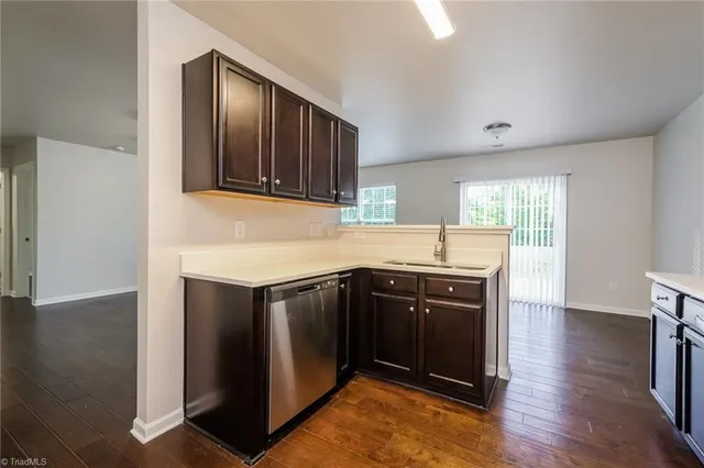 $2,335 | 3960 Foliage Drive, Winston-Salem, NC 27101