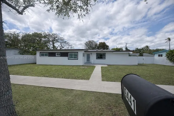 $4,000 | 9441 Caribbean Boulevard, Cutler Bay, FL 33189