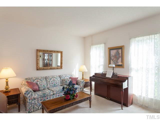 5129 Fairmead Circle Raleigh, NC 27613 - Photo 4 of 25 Photo 4