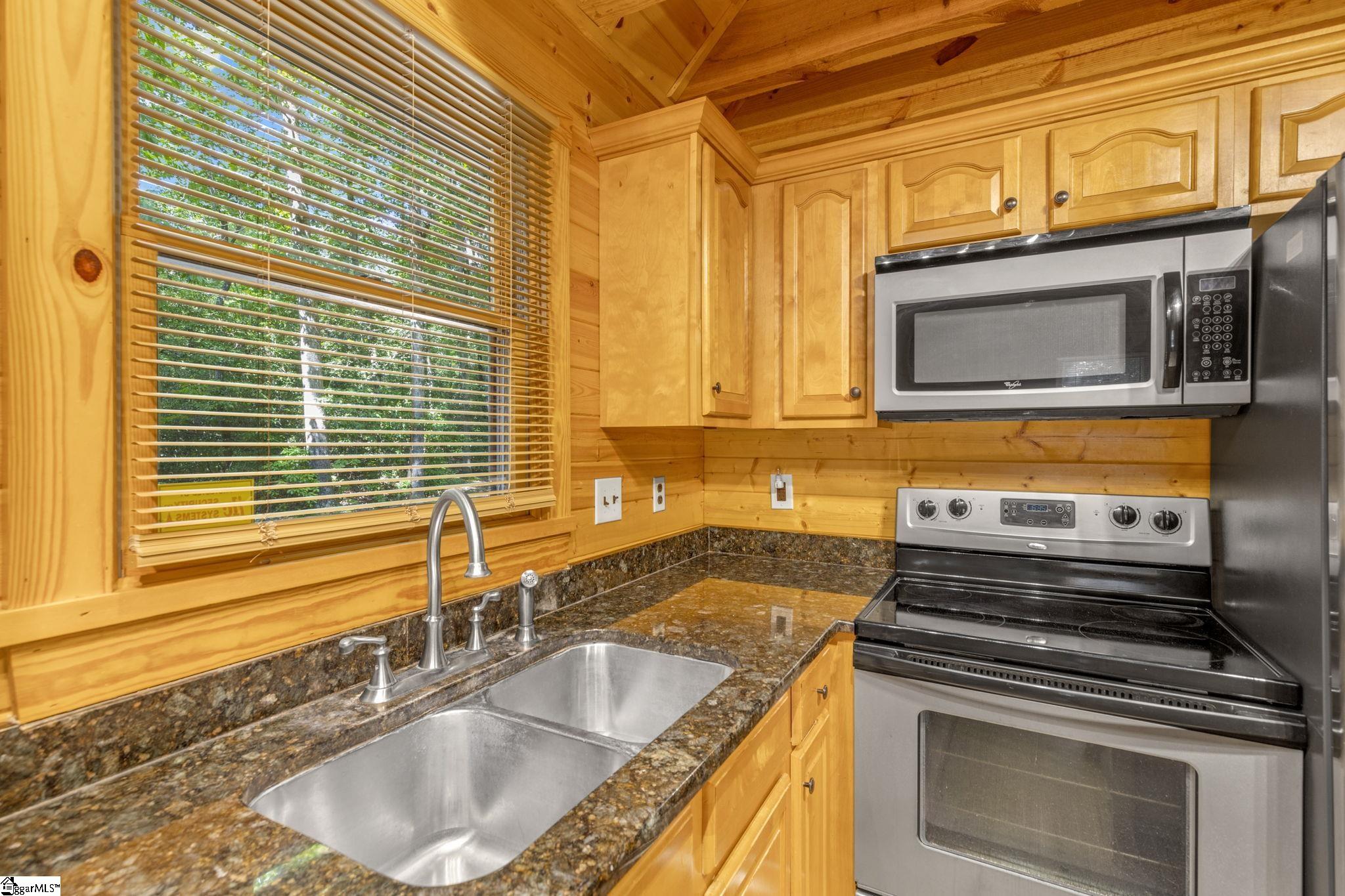 14 Table Rock Road Cleveland, SC 29635 - Photo 16 of 36