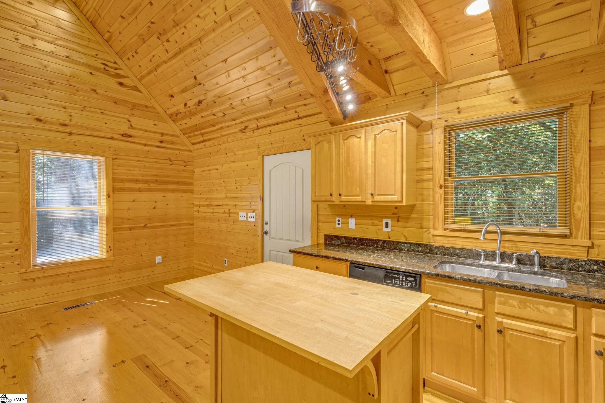 14 Table Rock Road Cleveland, SC 29635 - Photo 17 of 36
