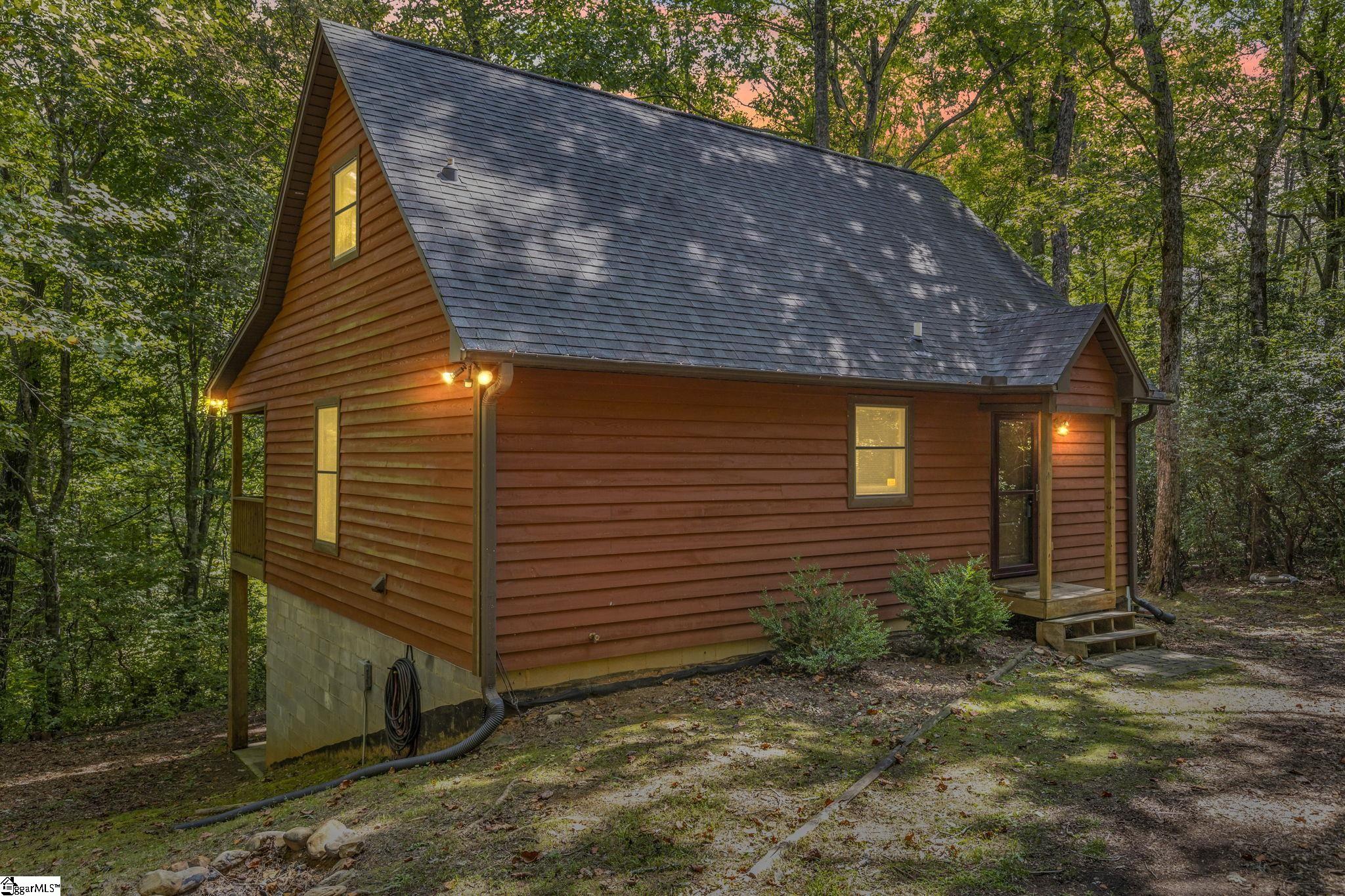 14 Table Rock Road Cleveland, SC 29635 - Photo 4 of 36