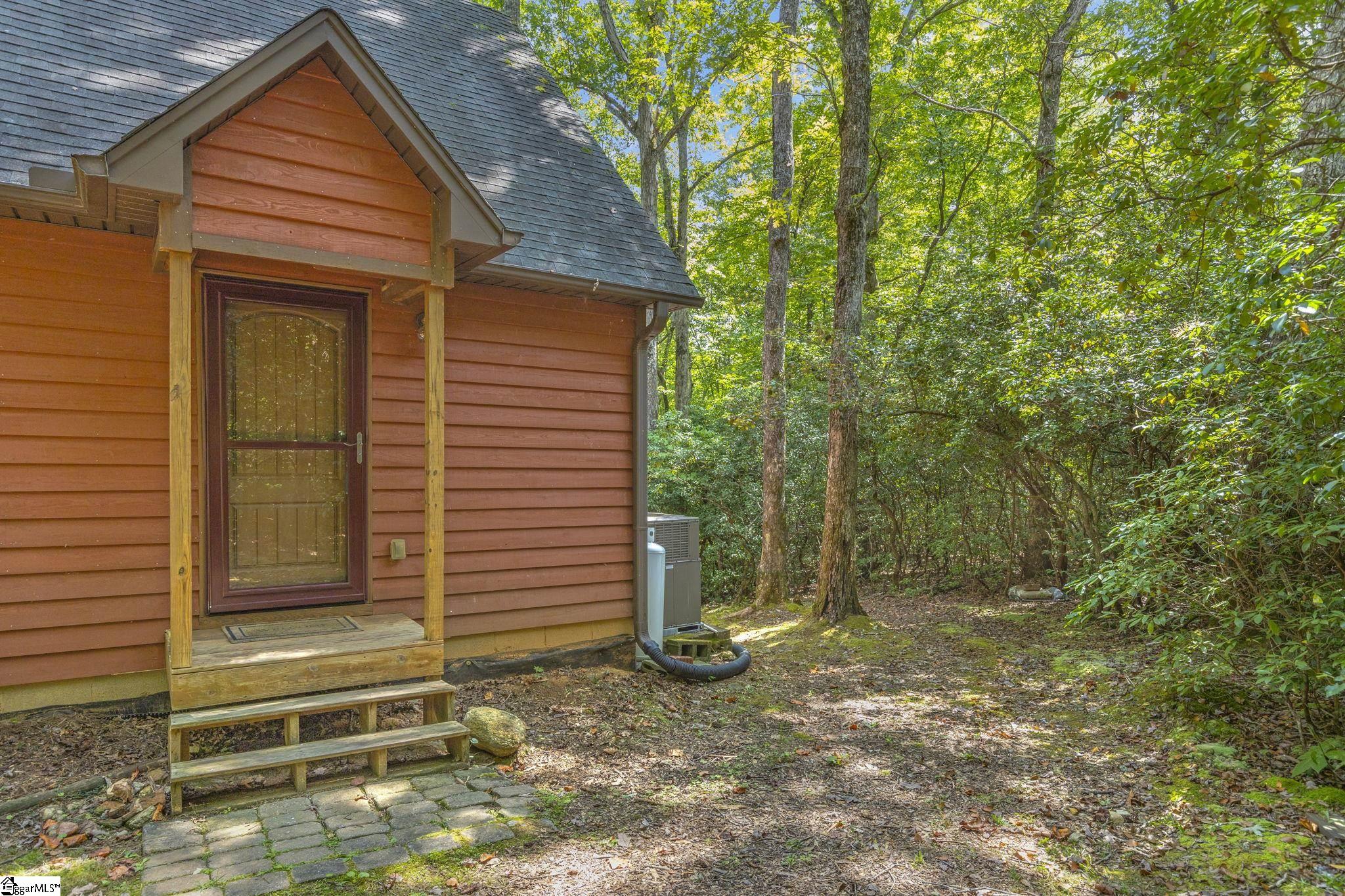 14 Table Rock Road Cleveland, SC 29635 - Photo 8 of 36