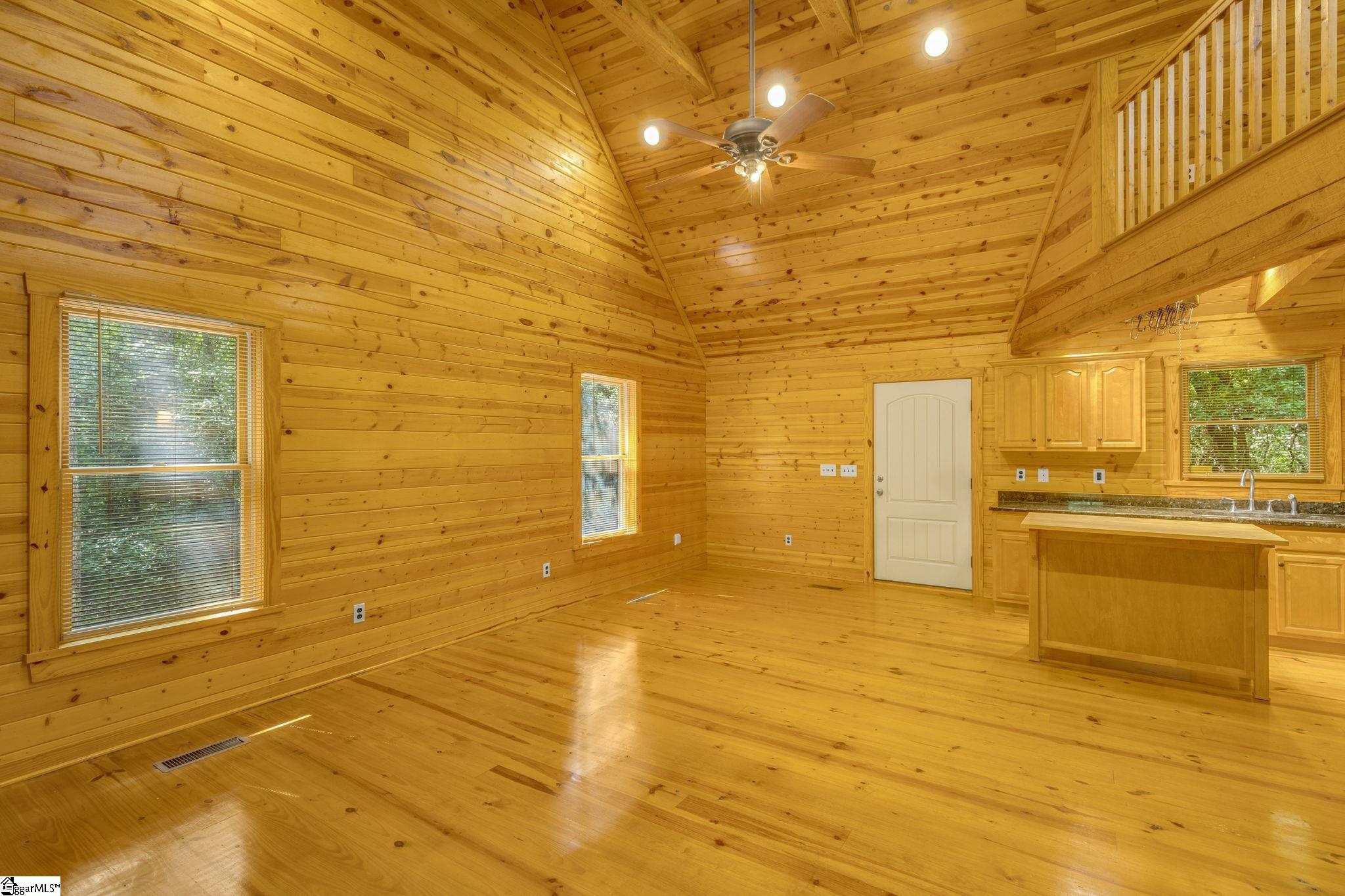 14 Table Rock Road Cleveland, SC 29635 - Photo 10 of 36