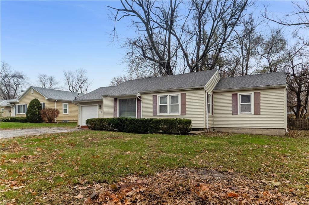 8107 Antioch Road Overland Park, KS 66204 - Photo 2 of 23