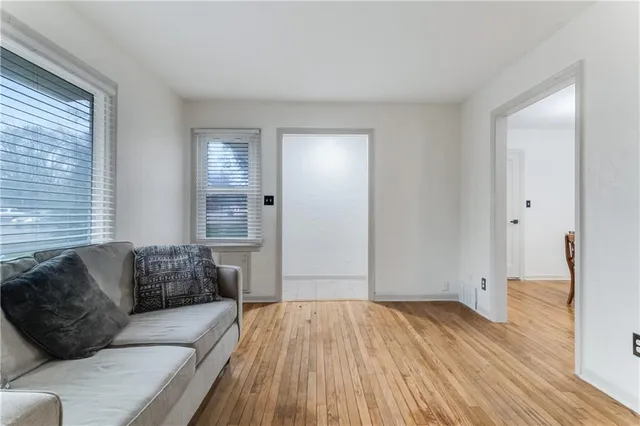 $285,000 | 8107 Antioch Road, Overland Park, KS 66204