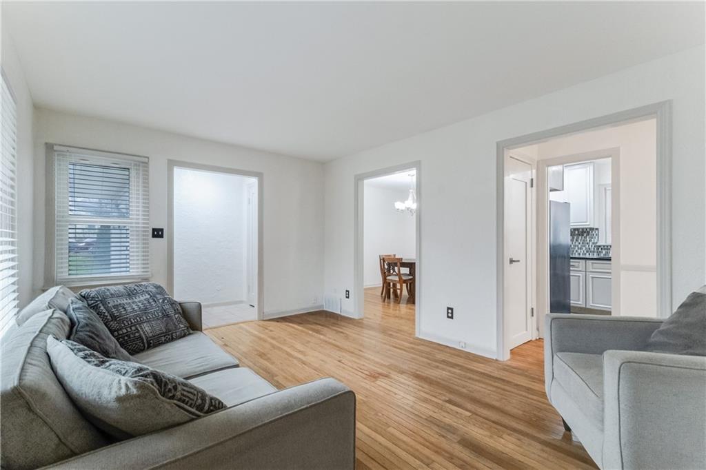 8107 Antioch Road Overland Park, KS 66204 - Photo 8 of 23