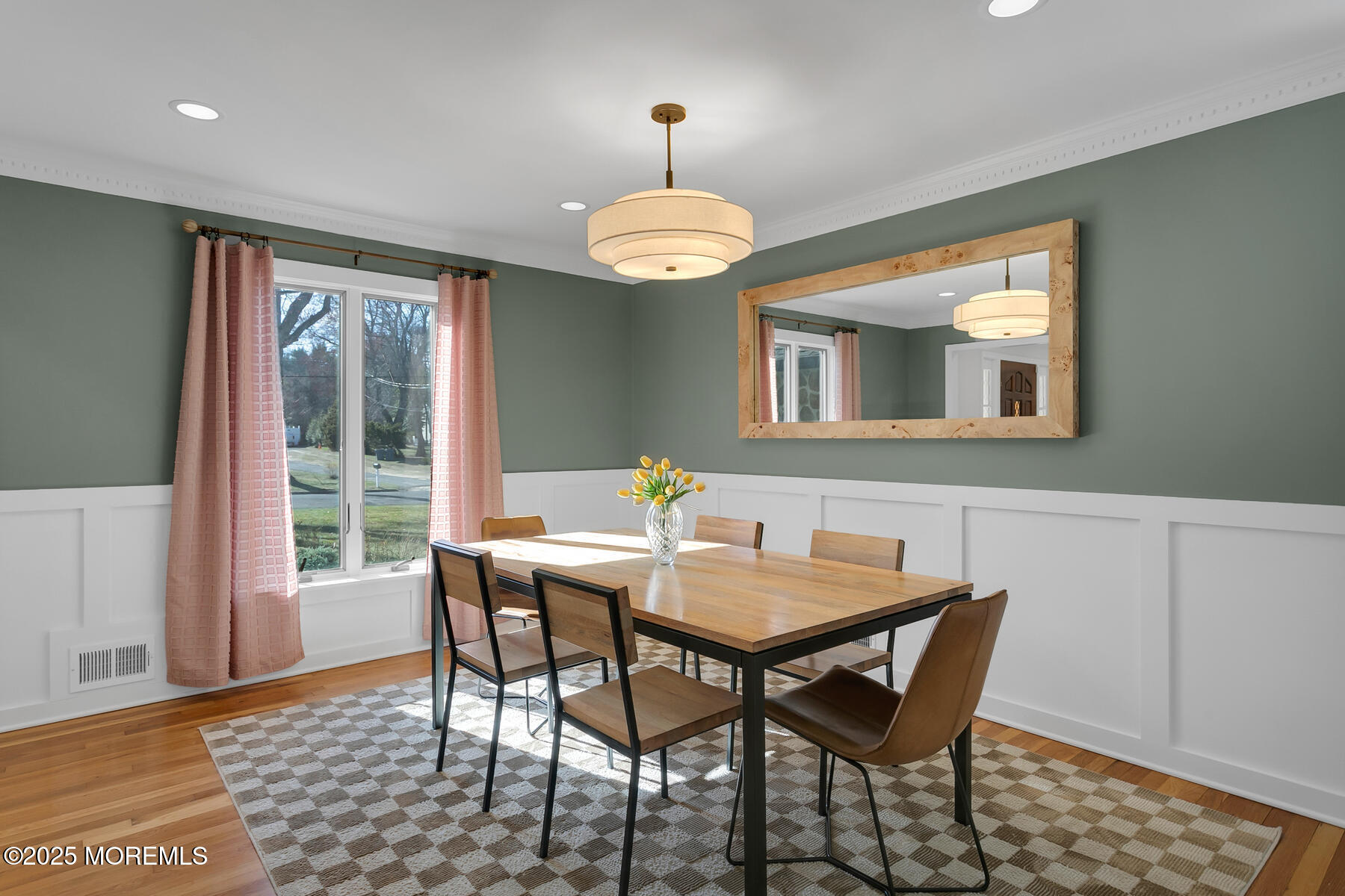 41 Farm Road Middletown, NJ 07748 - Photo 14 of 63 Spacious Dining Room