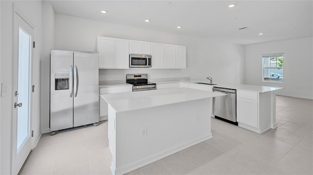 2136 Rider Rain Lane Apopka, FL 32703 - Photo 10 of 25
