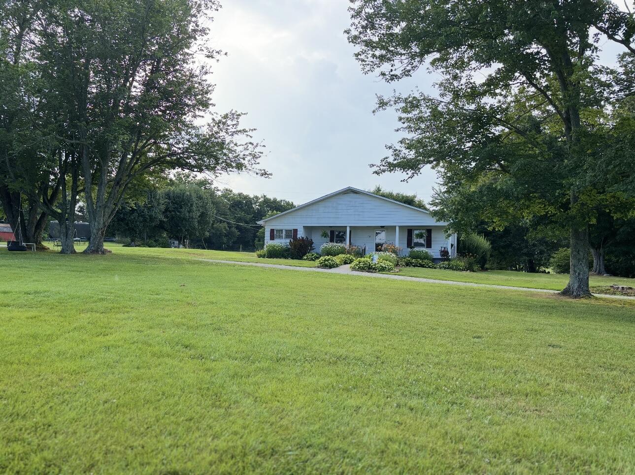 7101 Quail Road Brodhead, KY 40409 - Photo 2 of 17 IMG_8519