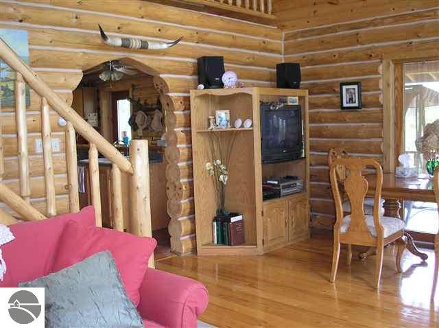 3970 North 13 Road Mesick, MI 49668 - Photo 5 of 15 1717851-4.JPG