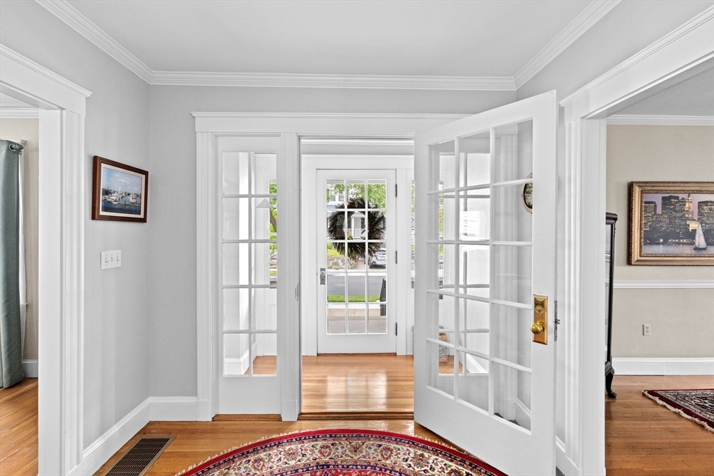 14 Maypole Road Quincy, MA 02169 - Photo 4 of 42 Gallery Image 4